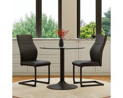 Tafel- en stoelenset. Ronde glazen tafel met een diameter van 85 cm + 2 zwarte eetkamerstoelen met hoge rugleuningen en ruitvormig stiksel van PU – de elegante keuze voor kleine eethoeken en bartafels.