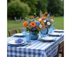 Tafelkleed – Blauw-Wit Geruit - 140 x 280 – 4x4 cm Geweven Ruit – Oktoberfest Stijl – Strijkvrij – Met Blauw Biesband – Voor Binnen & Buiten