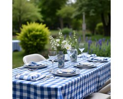 Tafelkleed – Blauw-Wit Geruit - 140 x 360 – 4x4 cm Geweven Ruit – Oktoberfest Stijl – Strijkvrij – Met Blauw Biesband – Voor Binnen & Buiten