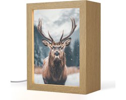 Tafellamp 15x20 cm - LED lamp - Hert - Dieren - Landschap - Winter - Sneeuw - Decoratieve tafellampen - Dimbaar - Tafellampje slaapkamer - Woonkamer binnen