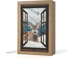 Tafellamp 20x30 cm - LED lamp - Hert - Landschap - Winter - Natuur - Dieren - Doorkijk - Bergen - Decoratieve tafellampen - Dimbaar - Tafellampje slaapkamer - Woonkamer binnen