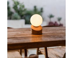 Tavellio – Tafellamp Morris – 100% Hout & glas – Dimbaar, Draadloos & USB – Touch schakelaar – Oplaadbare Tafellamp – Tafellamp op Accu en Batterij – Bureaulamp – Nachtlampje – Tafellamp Binnen en Buiten – Tot wel 80 branduren – 19CM
