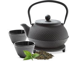 Tealøv THEE SET 800 ML GIETIJZER | COMPLETE SET IN GESCHENKDOOS | Gietijzeren Theepot met Roestvrijstalen Zeef, Gietijzeren Theekopjes en Onderzetter | In Authentiek Japanse Stijl | Arare Zwart