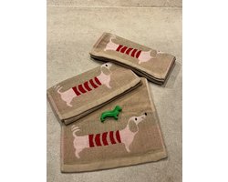 Teckel - set van 3 handdoeken inclusief 1 teckel zeepje - gastenhanddoek - 50x25 cm - bruin - beige - katoen - badstof - hond - toilet handdoek - zeep - teckelzeep