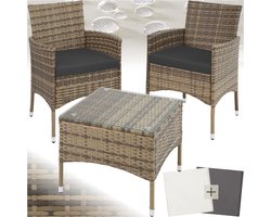tectake® Wicker Tuinset met Verwisselbare Hoezen - 2 Tuinstoelen en Tuintafel met Glazen Blad - Loungestoelen met Armleuningen - Tuinmeubelset - Balkonmeubilair - Natuurkleur