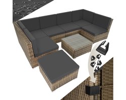tectake® XXL wicker lounge - Tuinmeubelset - Zitgroep - Balkonmeubel met 6 zitplaatsen, 1 tafel met glasplaat en 1 kruk - Inclusief zitkussens - Buiten lounge - Weerbestendig - Voor tuin, balkon en terras - Belastbaarheid per zitting 120 kg - Beige