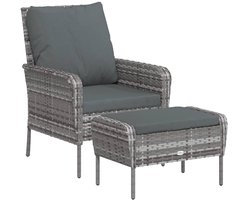 The Living Store Tuinstoel met voetenbank poly rattan grijs - Tuinstoel - Lounge Stoel - Tuinset - Outdoor Furniture - Patio Furniture