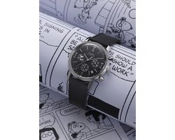 Timex Timex X Peanuts Marlin Joe Cool Quartz Chronograaf Horloge Zwart En Zilverkleurig Kast Gemaakt Van 100% Roestvrij Staal En Een Armband Van 100% Leer 40 TW2Y48500AJ