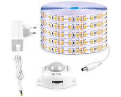 TOVBMUP LED lichtstrip - met bewegingssensor - Geschikt voor kledingkasten, keukens, woonkamers, slaapkamers en trappenhuizen - 5 m - Warm wit