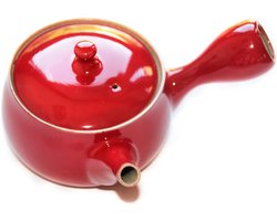 Traditionele Japanse Kyusu theepot gemaakt van rood geëmailleerde klei. Geïntegreerd filter. Inhoud 320 ml Theeziel