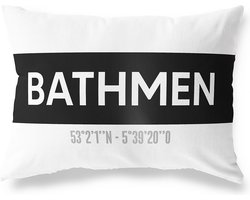 Tuinkussen BATHMEN - OVERIJSSEL met coördinaten - Buitenkussen - Bootkussen - Weerbestendig - Jouw Plaats - Studio216 - Modern - Zwart-Wit - 50x30cm