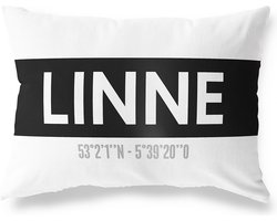 Tuinkussen LINNE - LIMBURG met coördinaten - Buitenkussen - Bootkussen - Weerbestendig - Jouw Plaats - Studio216 - Modern - Zwart-Wit - 50x30cm