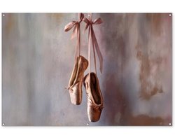 Tuinposter 180x120 cm - Tuindecoratie Balletschoenen - Satijn - Aardetinten - Poster voor in de tuin - Buiten decoratie - Schutting tuinschilderij - Tuindoek muurdecoratie - Wanddecoratie balkondoek
