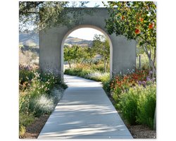 Tuinposter 200x200 cm - Tuindecoratie Doorkijk - Pad - Beton - Landschap - Poster voor in de tuin - Buiten decoratie - Schutting tuinschilderij - Tuindoek muurdecoratie - Wanddecoratie balkondoek