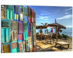 Tuinposter – Bankjes en Parasol dicht aan het Water - 120x80 cm Foto op Tuinposter (wanddecoratie voor buiten en binnen)