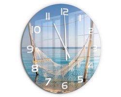 Tulup Wandklok - Hangmat aan zee Klok Glas Met Opdruk - fi60 cm - Blauw Moderne Wandklok Glas - Witte handen - Ronde Klok - Decoratieve Glazen Klok - Glazen Wandklok Design
