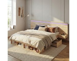Tweepersoonsbed - 180x200 cm - Houten Bed met USB & LED - Inclusief 2 Nachtkastjes en Laden - Hout - Natuur