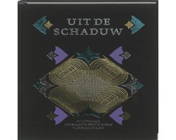 Uit De Schaduw