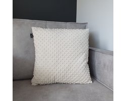 Unique Living Kussen – Sierkussen – Kussens Woonkamer – Velvet – Noppen – Luxe Kussen – 45x45 cm – Crème – Off-White