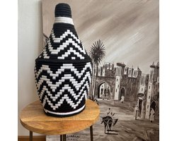 Unlimited Living - Mand - Marokko - 46 cm hoog - Berber mand - Zeegras en wol - Handgemaakt - Decoratie - Zwart/Wit