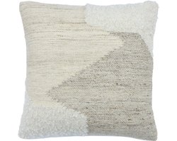 Urbane Hide | Kussenhoezen | Kussenhoes | Kussenhoesjes | Sierkussen | 45x45 cm | Handgeweven tufjes | Wol, Polyester en Katoen (blend) | Crème & Beige | Zonder binnenkussen