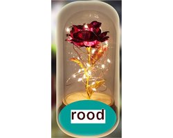 Vdtoys ® LED rose - Eternal rose of affection and love - roos onder stolp - de kleur is rood - hoog 18.5 cm en diam. 11 cm