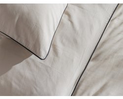 Vente-unique Bedlinnen in katoenperkal 80 draden/cm² - Dekbedovertrek 240 x 260 cm + 2 kussenslopen 63 x 63 cm - Taupe met zwarte bies - AGAMI van PALACIO