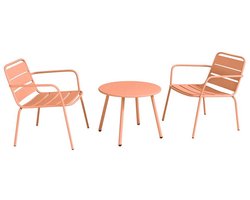 Vente-unique Tuinzithoek van metaal - 2 lage opstapelbare fauteuils en een rond bijzettafeltje - Perzikkleurig - MIRMANDE van MYLIA L 60 cm x H 71.5 cm x D 67.5 cm