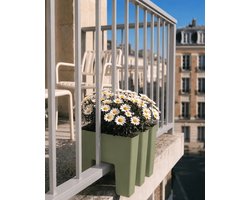 Vercony - Plantenbak voor Balkon met Spijlen - Plantenbak voor Buiten - Binnen en Buitenkant Beplant - Recyclebaar - 30x34x30cm - Made in NL - Olijfgroen