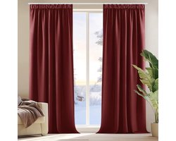 Verduisterende Gordijnen Set van 2 - Donkerrood - 140x240 cm per Paneel - Plooiband - Licht- en Geluidswerend - Polyester - Machinewasbaar