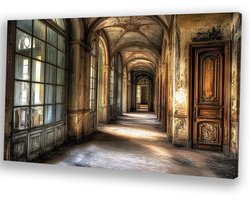Verlaten gang in oud paleis - Verlatenheid wanddecoratie - Schilderijen canvas gang - Realisme - Decoratieve kunst - Wanddecoratie woonkamer - canvas 70x50 cm