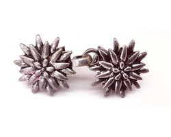 Vestsluiting - clip met haakje - Edelweiss - met haak - Ø 20 mm - voor - vest - sjaal - omslagdoek in kleur antiek zilver look.