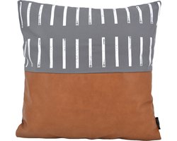 Vida Nova #3 Kussenhoes | Katoen / PU Leder / Kunstleer | 45 x 45 cm