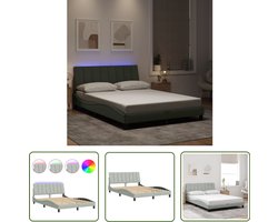 vidaXL Fluweel Bed - Slaapkamerinrichting - Bedframe met LED zonder matras Hanko fluweel lichtgrijs 120x200 cm - Led Bed Frame - Hoofdbord Met Kussentje - Luxe Bed