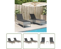 vidaXL Ligbed - Tuinmeubelen - 3-delige Ligbeddenset met kussens poly rattan lichtgrijs - Lounge Set - Outdoor Furniture - Patio Set