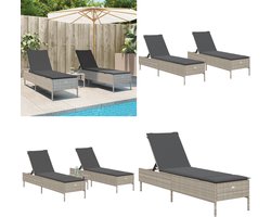 vidaXL - Ligstoelen - 2 - st - met - kussen - poly - rattan - lichtgrijs
