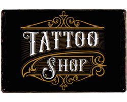 Vintage Tinnen Bord Tattoo Studio Shop 20x30cm | Metalen Wandbord Voor Tattoo Shop Salon En Interieur | Retro Wall Art Voor Wachtruimte Balie Werkplek Of Etalage | Stoere Decoratie Voor Tatoeage Studio Piercing Shop En Man Cave