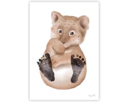 Voetafdruk baby – Leeuw – Poster kinderkamer – Kraamcadeaus – Babyshower – Complete set met reserveposter, instructies en een inktkussen