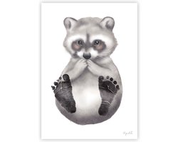 Voetafdruk baby – Wasbeer – Poster kinderkamer – Kraamcadeaus – Babyshower – Complete set met reserveposter, instructies en een inktkussen