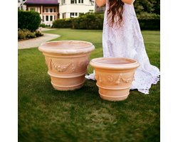 Vorstbestendige plantenbakken van Italiaans terracotta - Grote variaties voor binnen en buiten