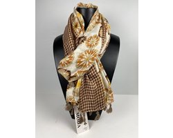 Vrolijke zomersjaal met ananassen en franje van mooi materiaal 50% katoen met 50% viscose