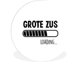 WallCircle - Wandcirkel ⌀ 120 - Quotes - Grote zus - Familie - Spreuken - Zussen - Ronde schilderijen woonkamer - Wandbord rond - Muurdecoratie cirkel - Kamer decoratie binnen - Wanddecoratie muurcirkel - Woonaccessoires XXL