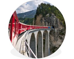 WallCircle - Wandcirkel ⌀ 90 - Een rode trein over een spoorbrug - Ronde schilderijen woonkamer - Wandbord rond - Muurdecoratie cirkel - Kamer decoratie binnen - Wanddecoratie muurcirkel - Woonaccessoires