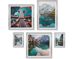 Wallfluent 4-Delige Schilderij Set - Bergmeren met houten boten in een natuurlijke stijl - 50 x 50 cm, 20 x 30 cm en 40 x 60 cm - Muurdecoratie - Wanddecoratie - Slaapkamer - Woonkamer Decoratie