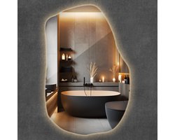 Wallfluent LED Spiegel - Organische Spiegel Met Verlichting - 70 cm x 45,5 cm - Spiegel Met Haken - Moderne Premium Wandspiegel - Warm Wit 3000K - Woonkamer gang - Badkamerspiegel - Muurspiegel slaapkamer - Onderhoudsvriendelijk - Montageset