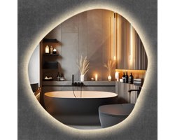 Wallfluent LED Spiegel - Spiegel Organisch Met Licht - 68 cm x 67 cm - Wanddecoratie - Badkamerspiegel – Eetkamerspiegel – Keukenspiegel – Kantoorspiegel - Warm Wit 3000K - Montageset - LED Industriële Wandspiegel