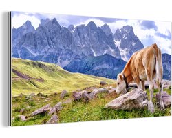 Wanddecoratie Metaal - Aluminium Schilderij Industrieel - Alpen - Koe - Berg - 160x80 cm - Dibond - Foto op aluminium - Industriële muurdecoratie - Voor de woonkamer/slaapkamer