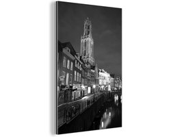 Wanddecoratie Metaal - Aluminium Schilderij Industrieel - De Domtoren en de oude gracht van Utrecht in Nederland - zwart wit - 40x60 cm - Dibond - Foto op aluminium - Industriële muurdecoratie - Voor de woonkamer/slaapkamer