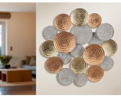 Wanddecoratie Metaal - Wandkunst Metaal - Woonkamer Accent - Uniek Metallic Effect - 61 cm Diameter - Goud Koper Wit