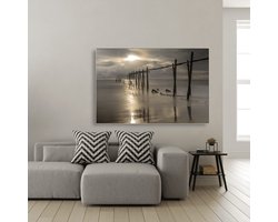 Wanddecoratie / Schilderij / Poster / Doek / Schilderstuk / Muurdecoratie / Fotokunst / Tafereel Sunset with old wooden bridge gedrukt op Geborsteld aluminium